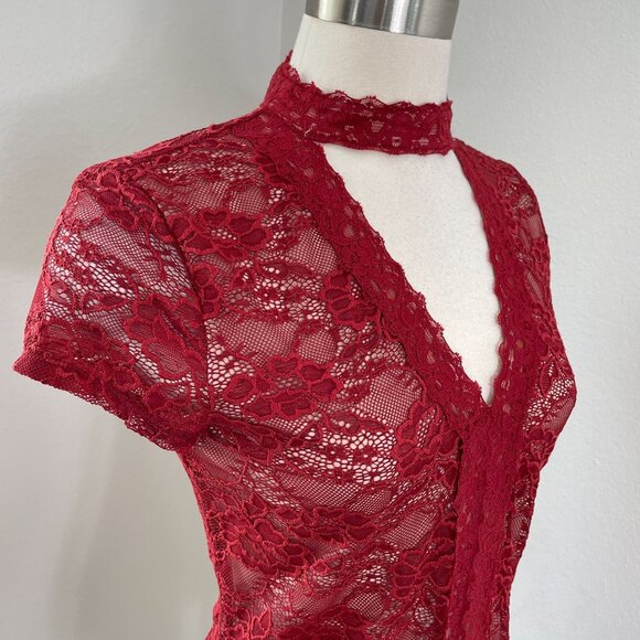 Express Womens Small Red Lace Choker Neck Short Sleeve Top Blouse Shirt - Picture 7 of 12
